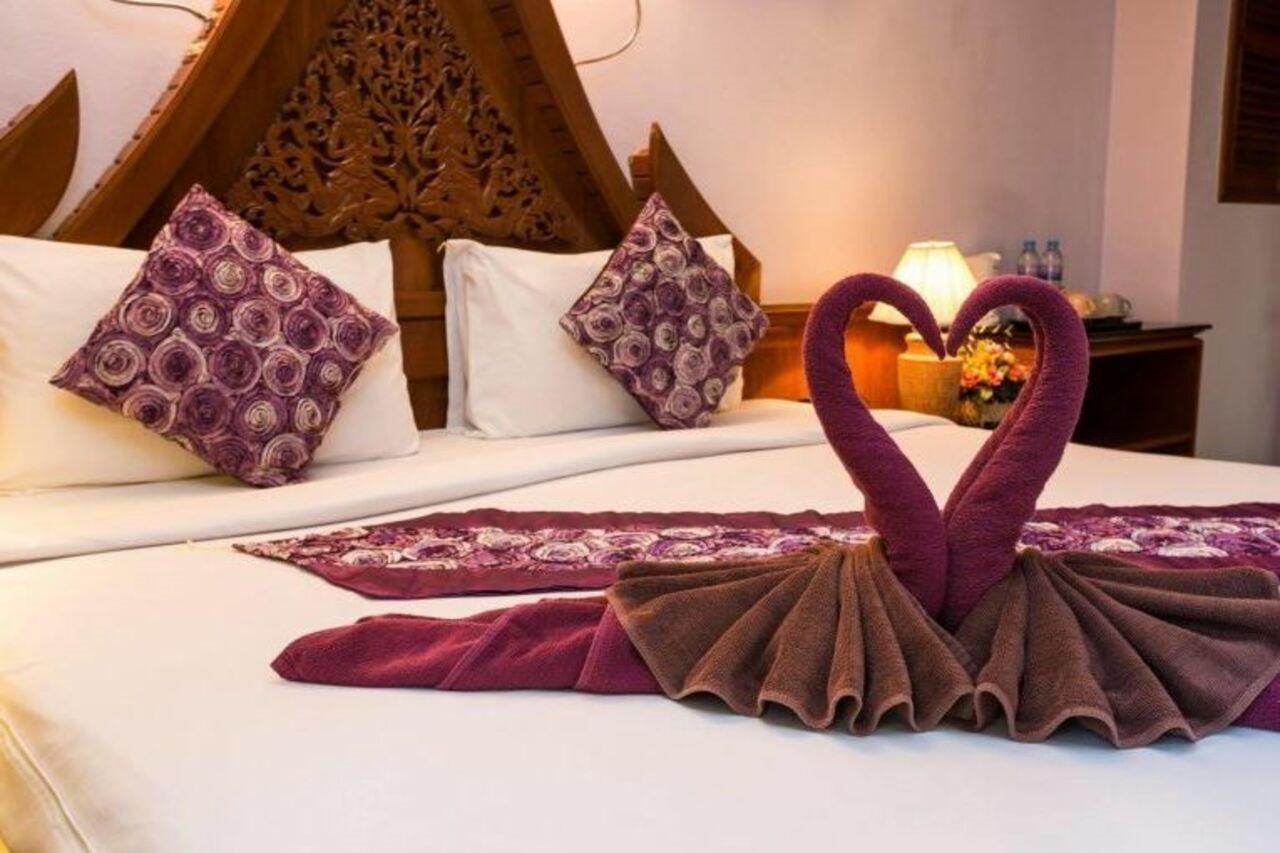 Patong Beach Bed And Breakfast Ngoại thất bức ảnh