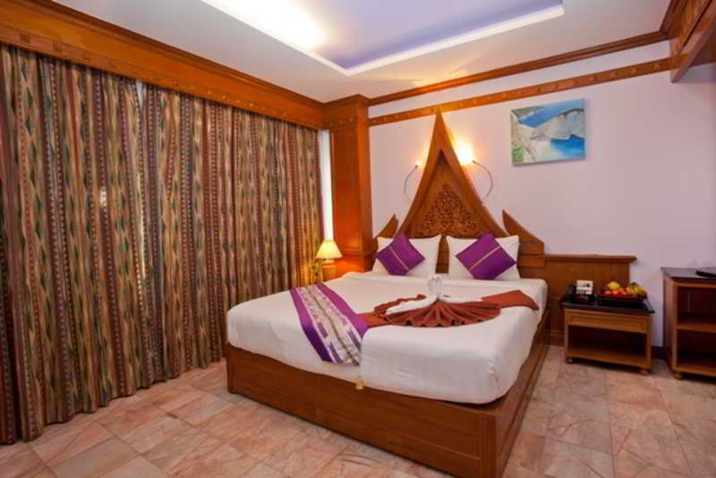 Patong Beach Bed And Breakfast Phòng bức ảnh