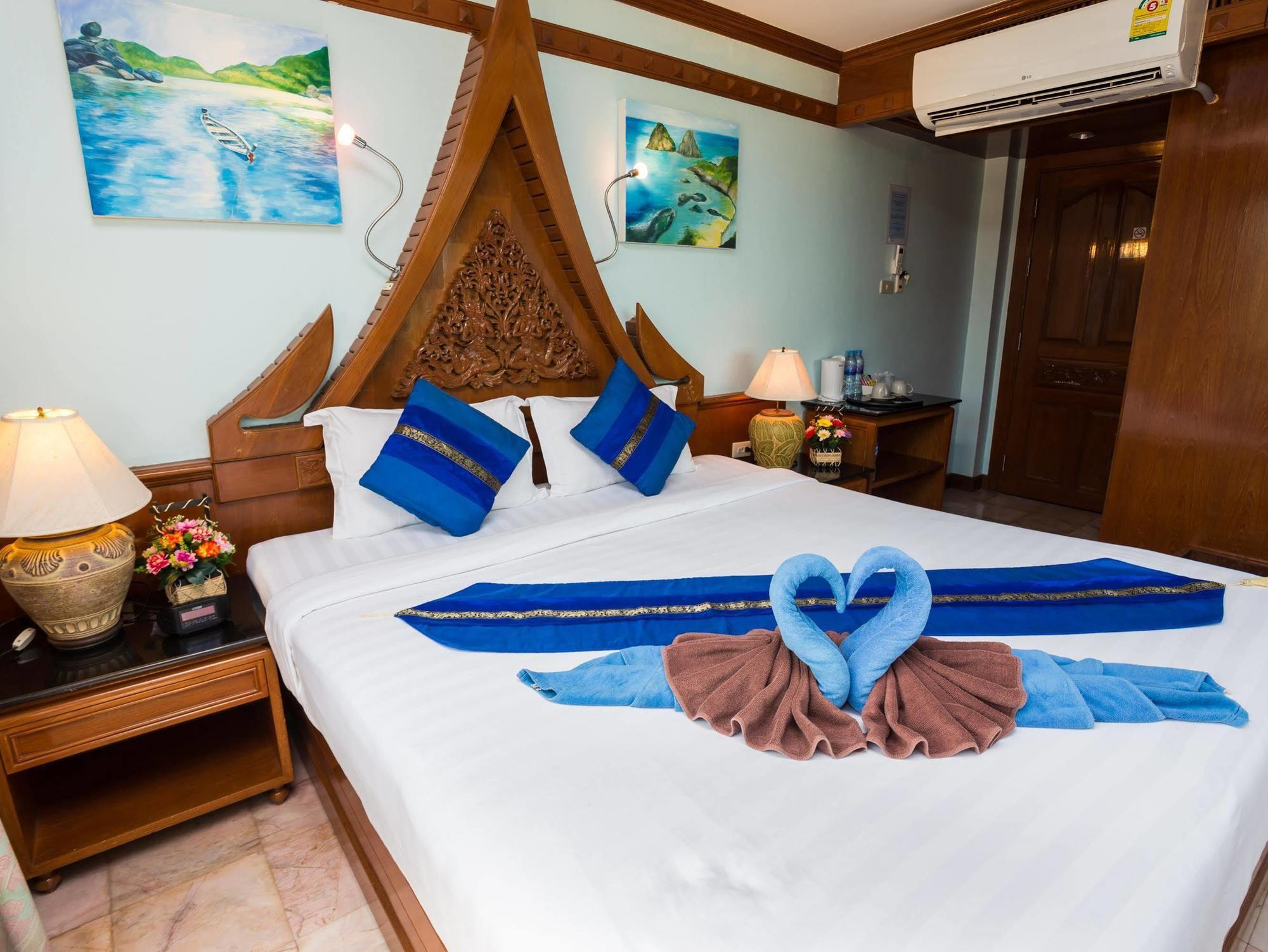 Patong Beach Bed And Breakfast Ngoại thất bức ảnh
