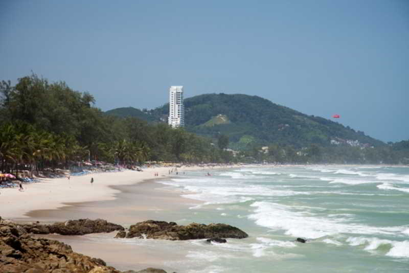 Patong Beach Bed And Breakfast Ngoại thất bức ảnh